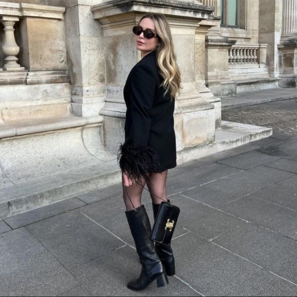 “Last one”ZARA BLOGGERS FAV FEATHER TRIM BLAZER - Picture 5 of 16